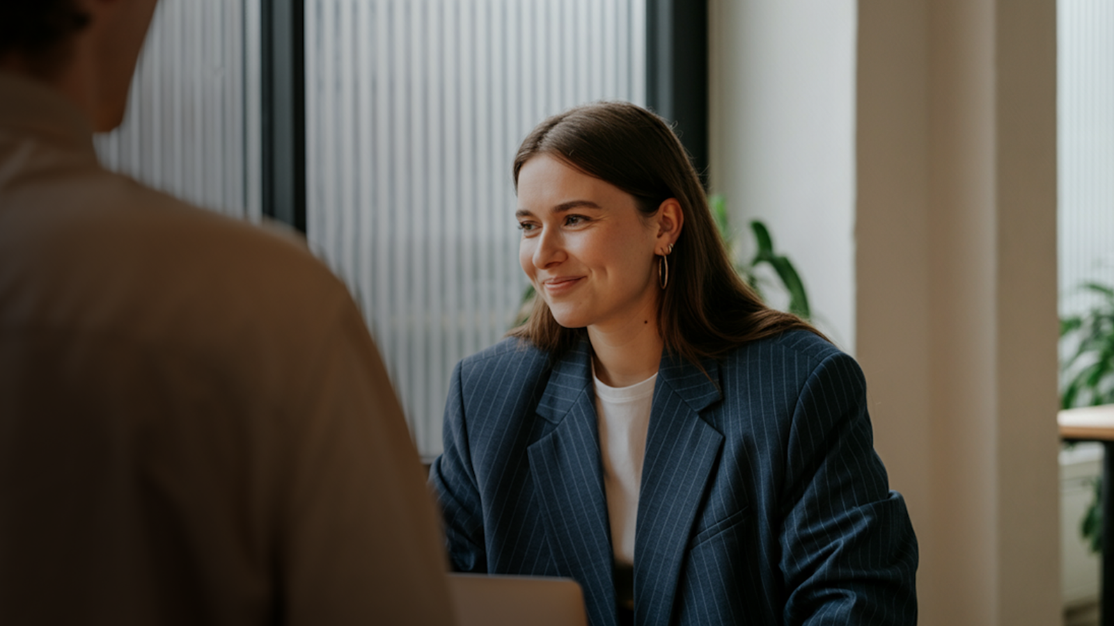 Background - Komyo Marketing Digital